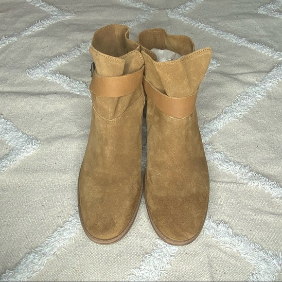 ASOS Chelsea Boots - Picture 3 of 3